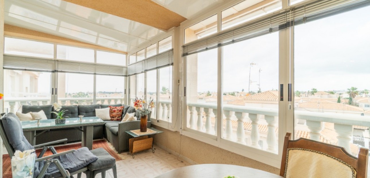 Sale - Apartment / flat -
Playa Flamenca