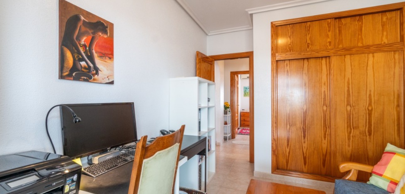 Sale - Apartment / flat -
Playa Flamenca