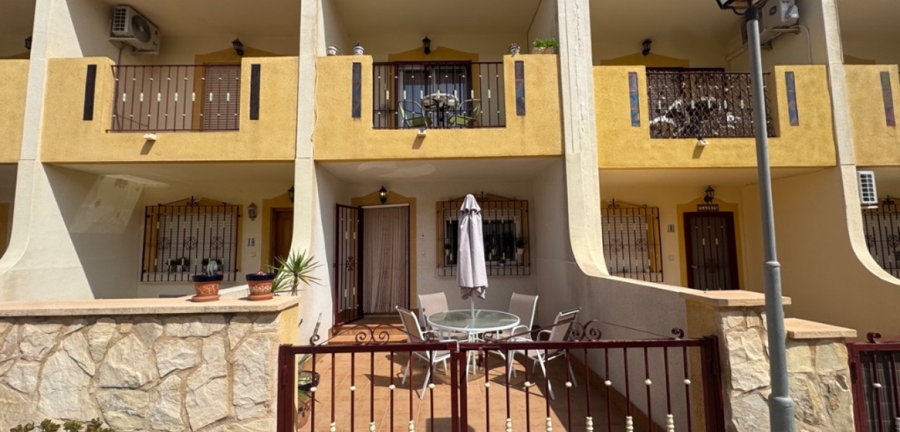 Herverkoop - Herenhuis -
Orihuela Costa - Playa Flamenca