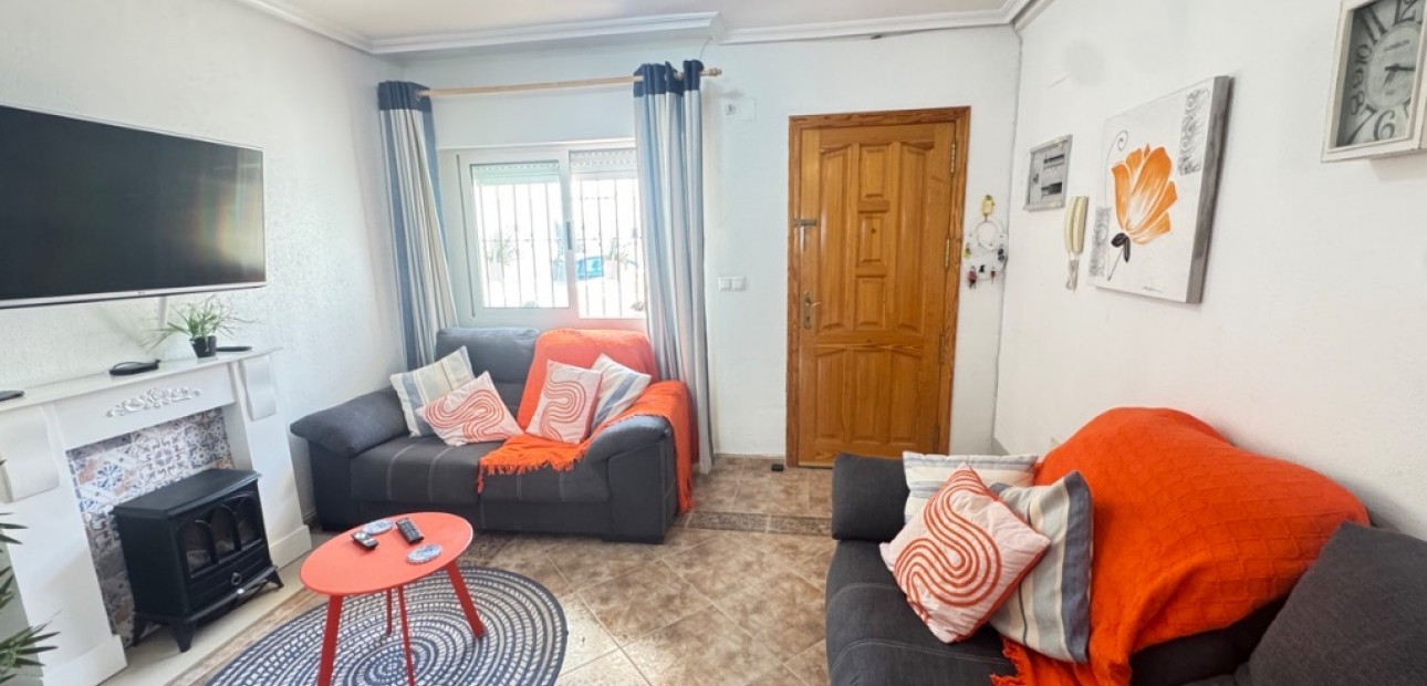 Herverkoop - Herenhuis -
Orihuela Costa - Playa Flamenca