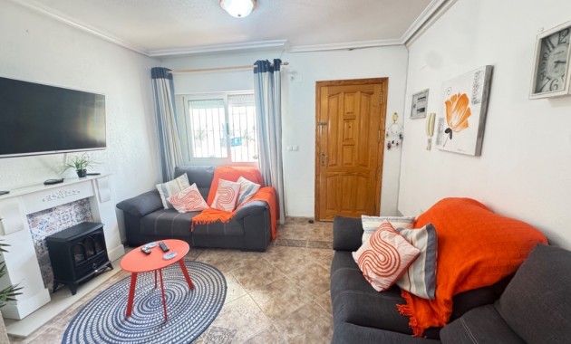 Herverkoop - Herenhuis -
Orihuela Costa - Playa Flamenca