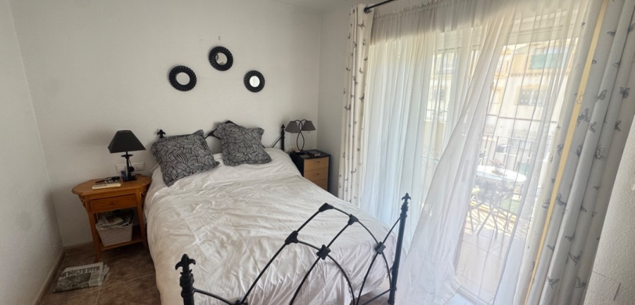 Herverkoop - Herenhuis -
Orihuela Costa - Playa Flamenca