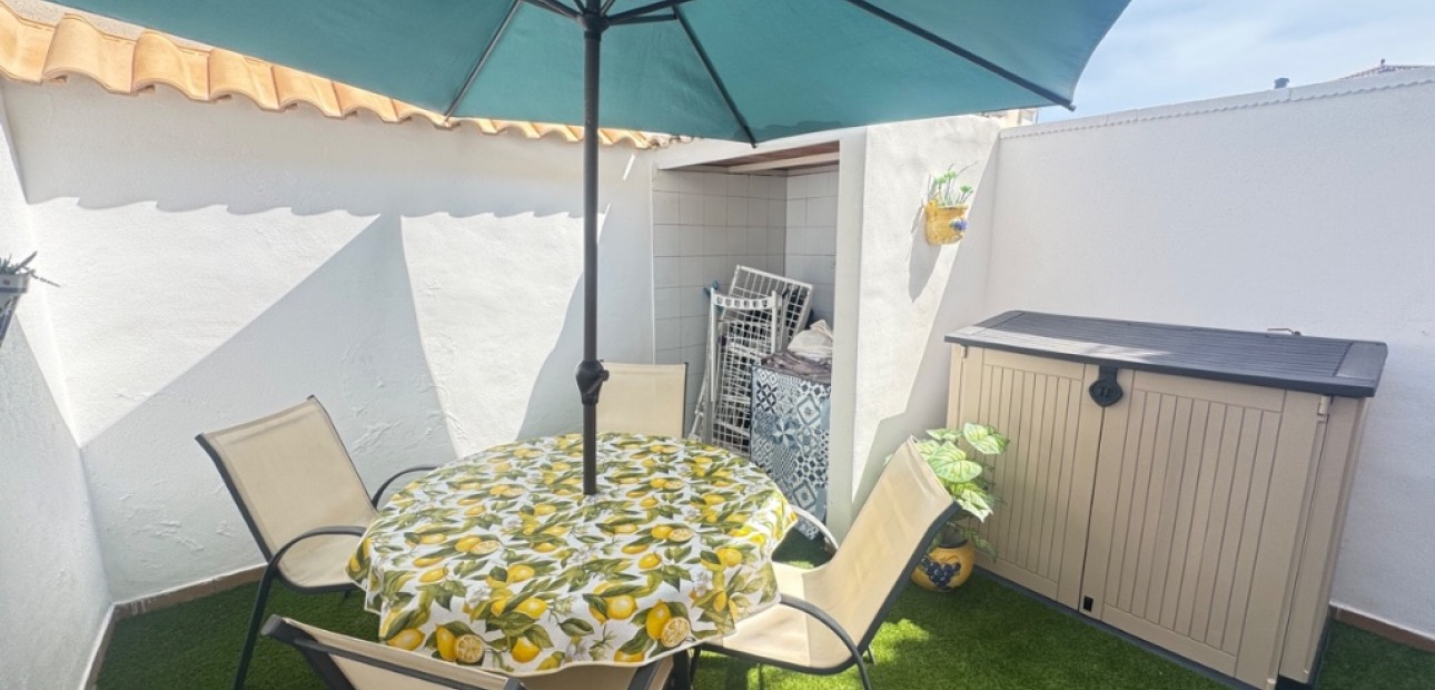 Herverkoop - Herenhuis -
Orihuela Costa - Playa Flamenca