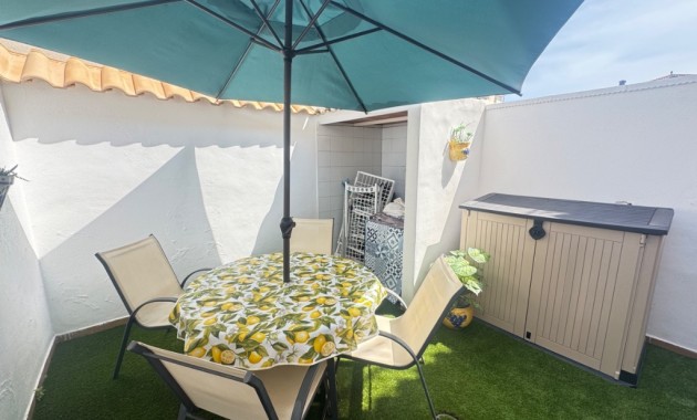 Herverkoop - Herenhuis -
Orihuela Costa - Playa Flamenca