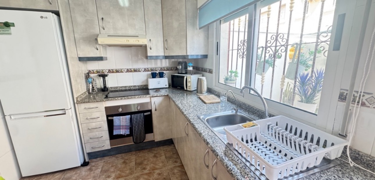 Herverkoop - Herenhuis -
Orihuela Costa - Playa Flamenca