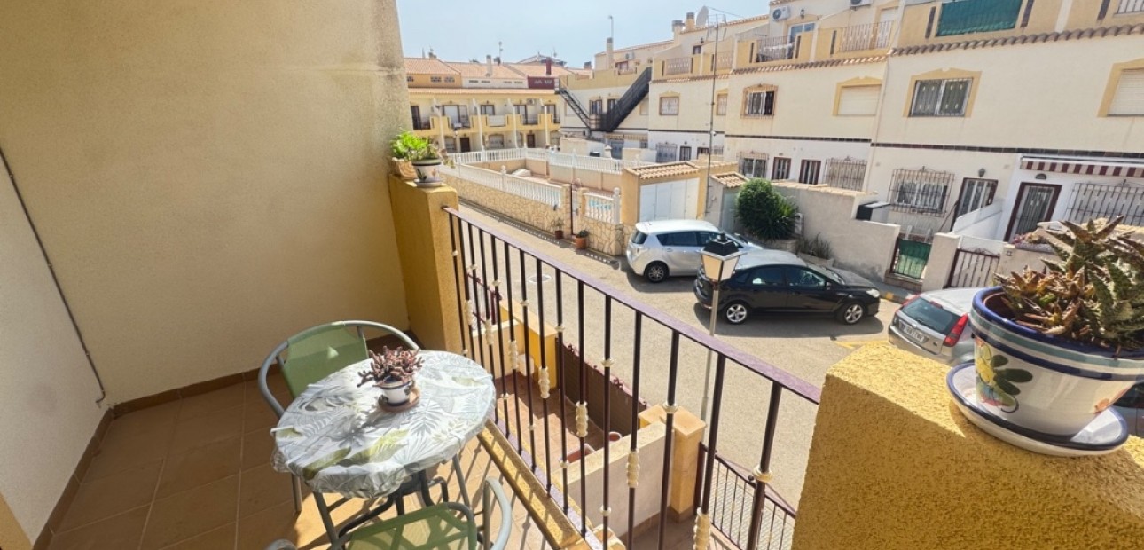 Herverkoop - Herenhuis -
Orihuela Costa - Playa Flamenca