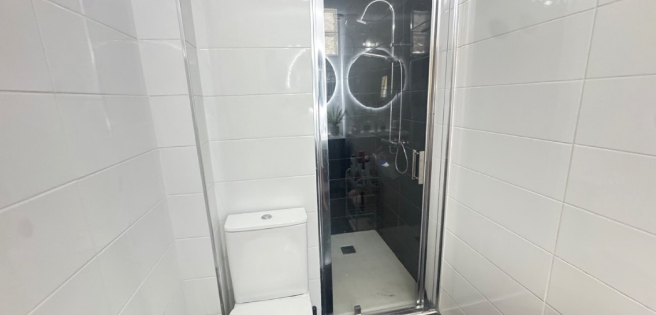 Herverkoop - Herenhuis -
Orihuela Costa - Playa Flamenca