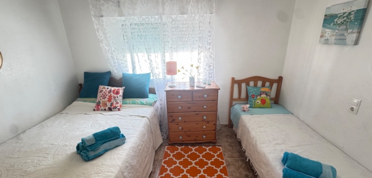 Herverkoop - Herenhuis -
Orihuela Costa - Playa Flamenca