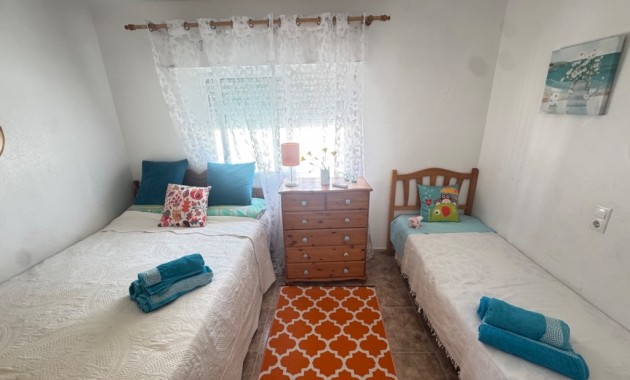 Herverkoop - Herenhuis -
Orihuela Costa - Playa Flamenca