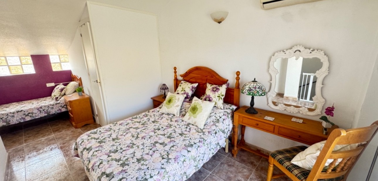 Herverkoop - Herenhuis -
Orihuela Costa - Playa Flamenca