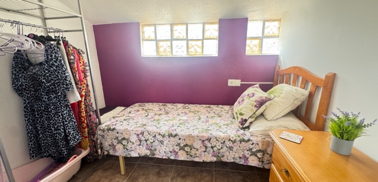 Herverkoop - Herenhuis -
Orihuela Costa - Playa Flamenca