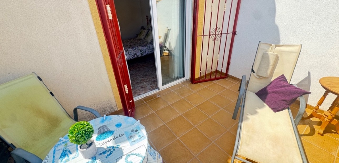 Herverkoop - Herenhuis -
Orihuela Costa - Playa Flamenca