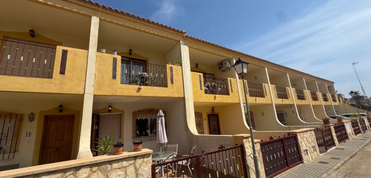 Herverkoop - Herenhuis -
Orihuela Costa - Playa Flamenca