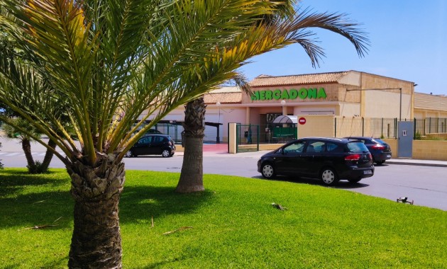 Herverkoop - Herenhuis -
Orihuela Costa - Playa Flamenca