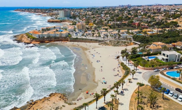 Herverkoop - Herenhuis -
Orihuela Costa - Playa Flamenca