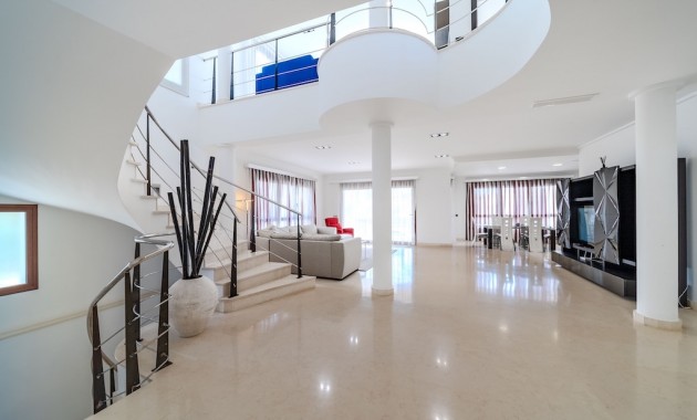 Sale - Villa -
Cabo Roig