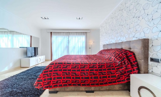 Sale - Villa -
Cabo Roig