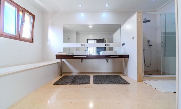 Sale - Villa -
Cabo Roig