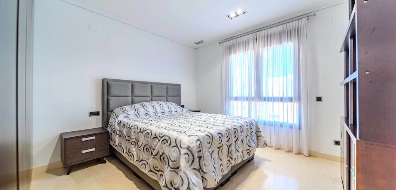 Sale - Villa -
Cabo Roig