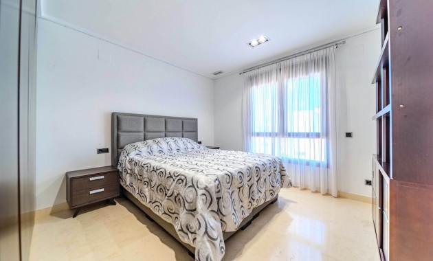 Sale - Villa -
Cabo Roig