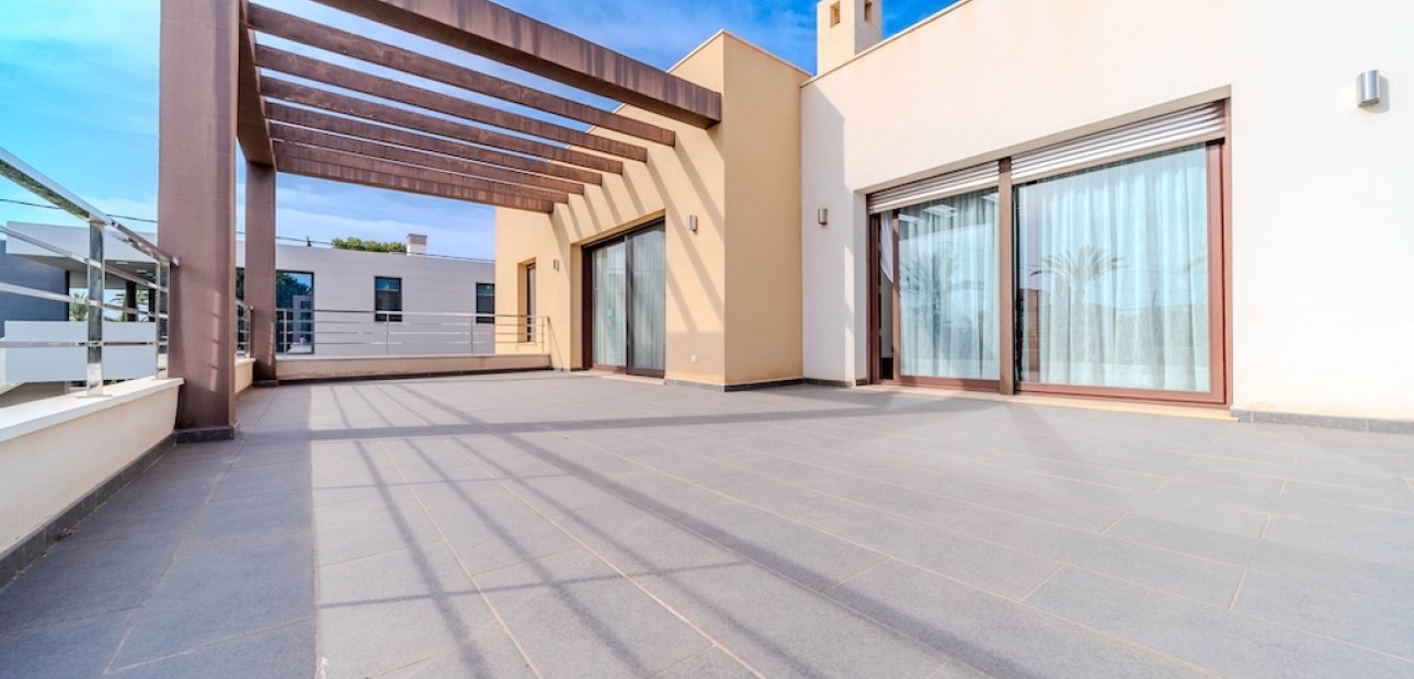 Sale - Villa -
Cabo Roig