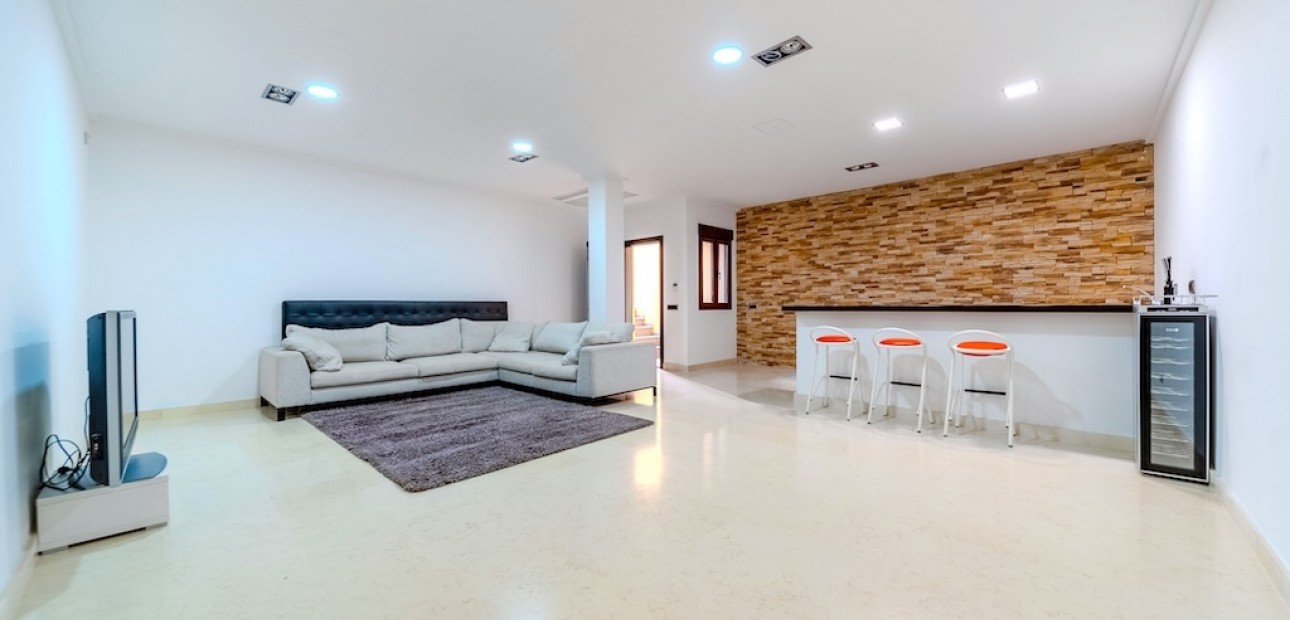 Sale - Villa -
Cabo Roig