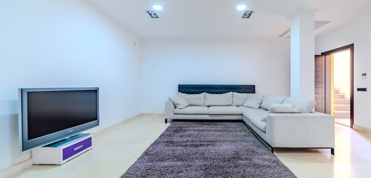 Sale - Villa -
Cabo Roig