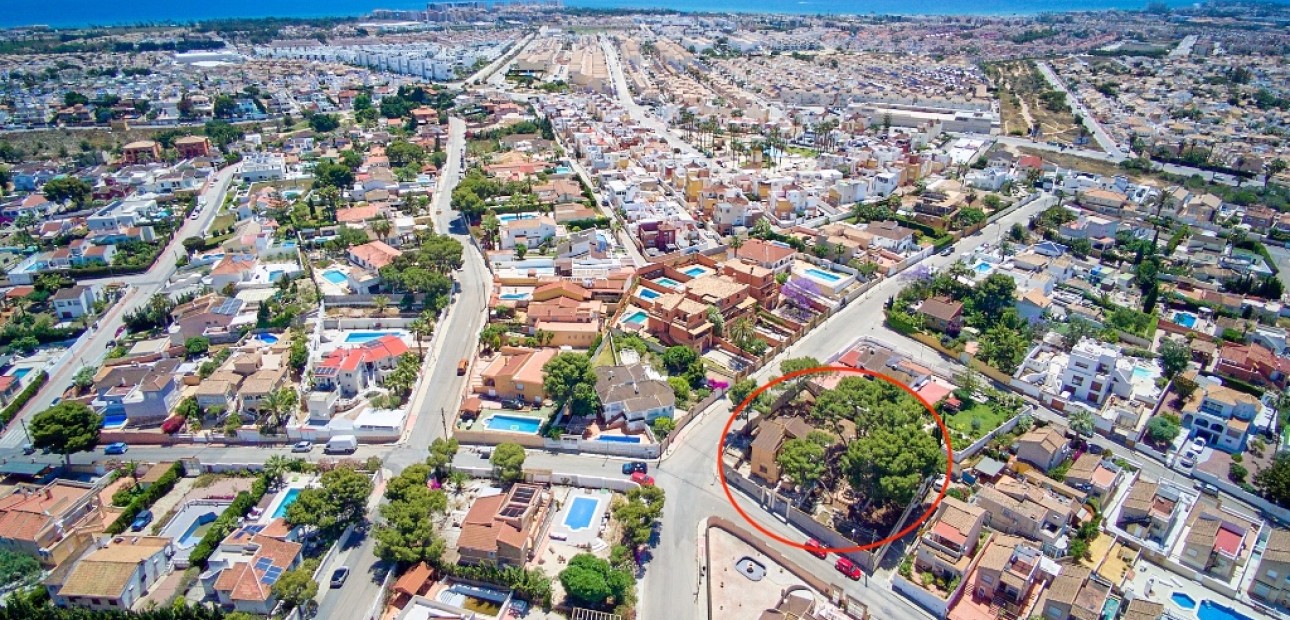 Sale - Land -
Torrevieja - Los Balcones