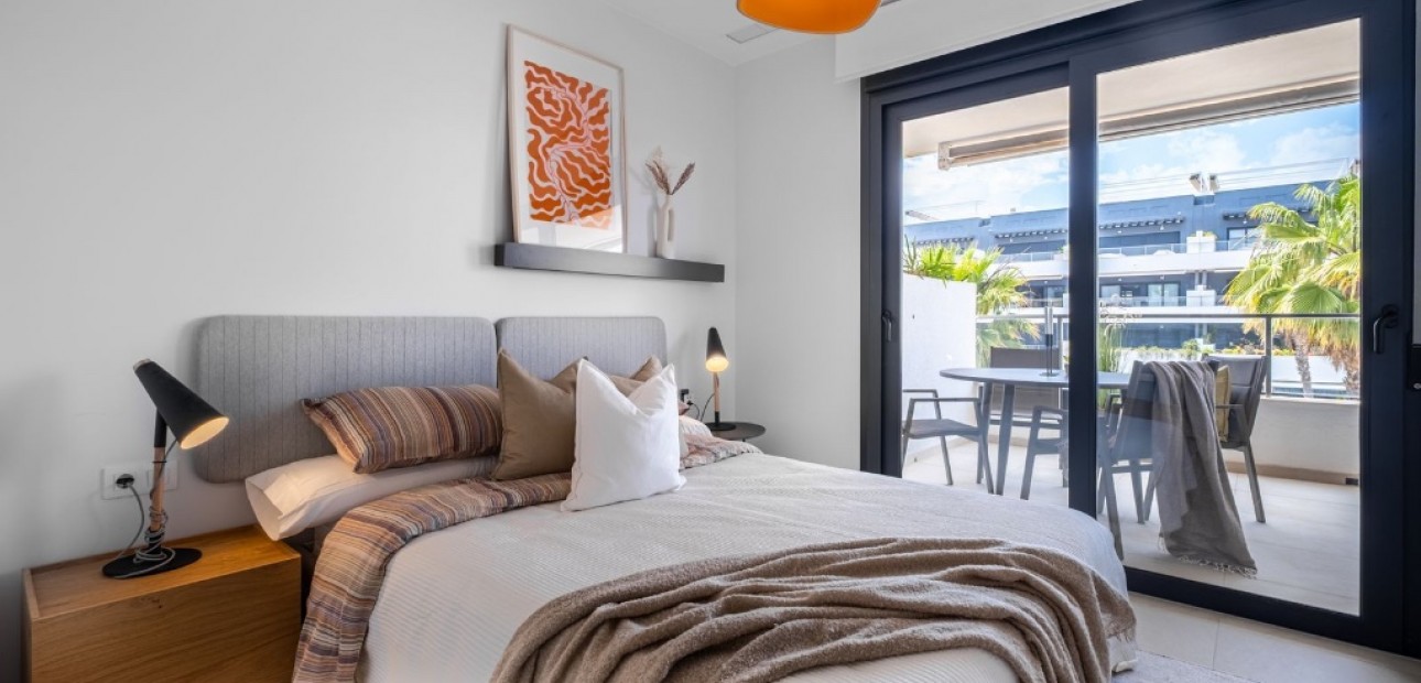 Venta - Apartamento / piso -
Orihuela Costa - Playa Flamenca