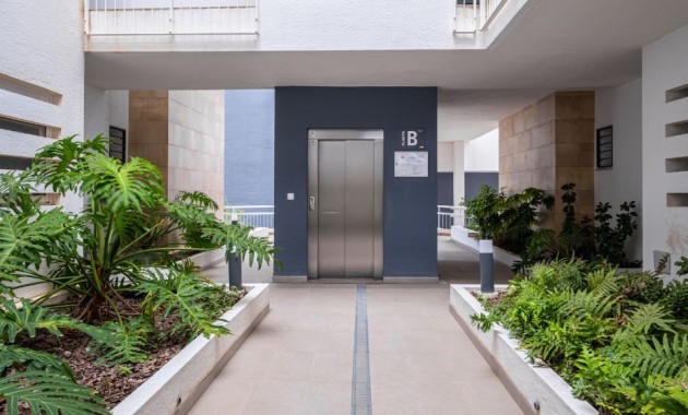 Venta - Apartamento / piso -
Orihuela Costa - Playa Flamenca