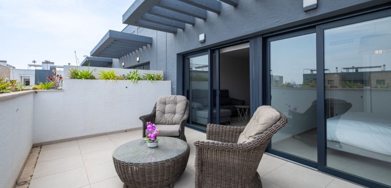 Sale - Apartment / flat -
Orihuela Costa - Playa Flamenca