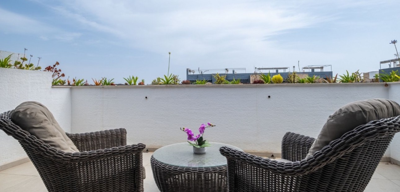 Sale - Apartment / flat -
Orihuela Costa - Playa Flamenca