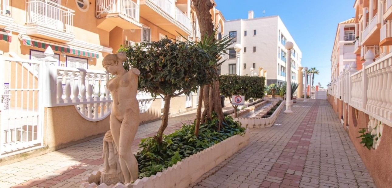 Venta - Apartamento / piso -
La Mata