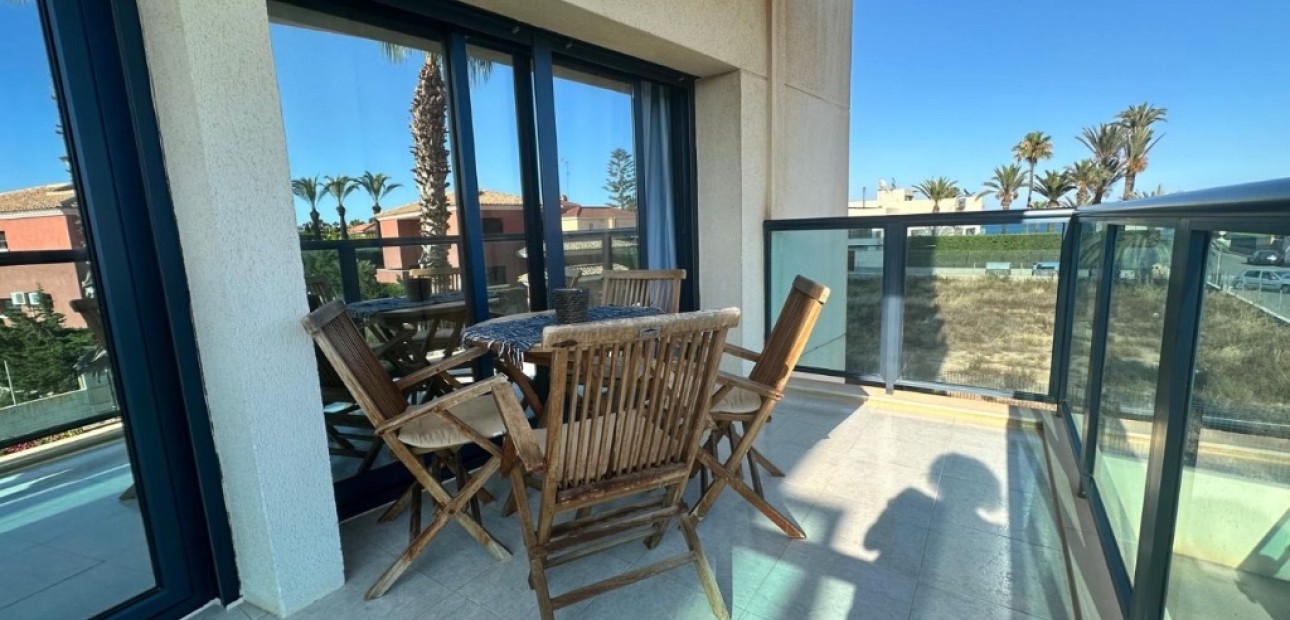 Venta - Apartamento / piso -
Torrevieja - La veleta