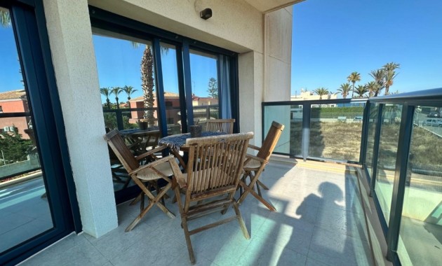 Venta - Apartamento / piso -
Torrevieja - La veleta