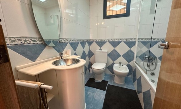 Venta - Apartamento / piso -
Torrevieja - La veleta