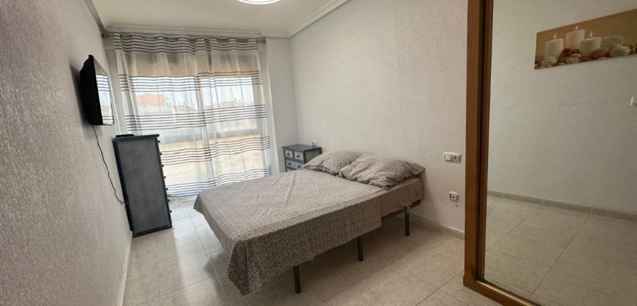Venta - Apartamento / piso -
Torrevieja - La veleta