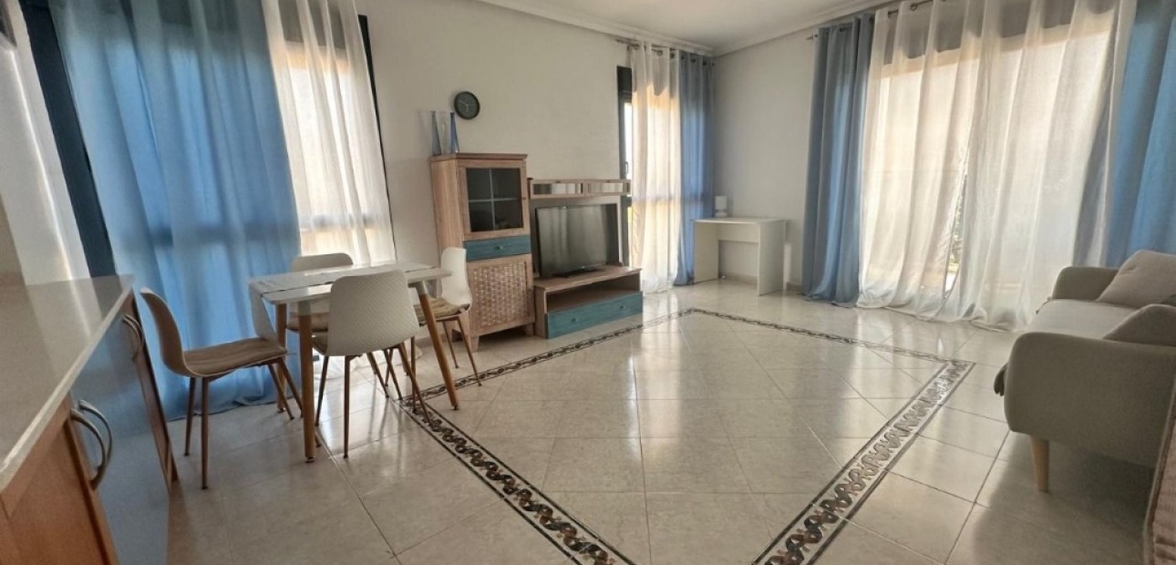 Venta - Apartamento / piso -
Torrevieja - La veleta