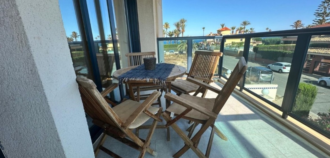 Venta - Apartamento / piso -
Torrevieja - La veleta