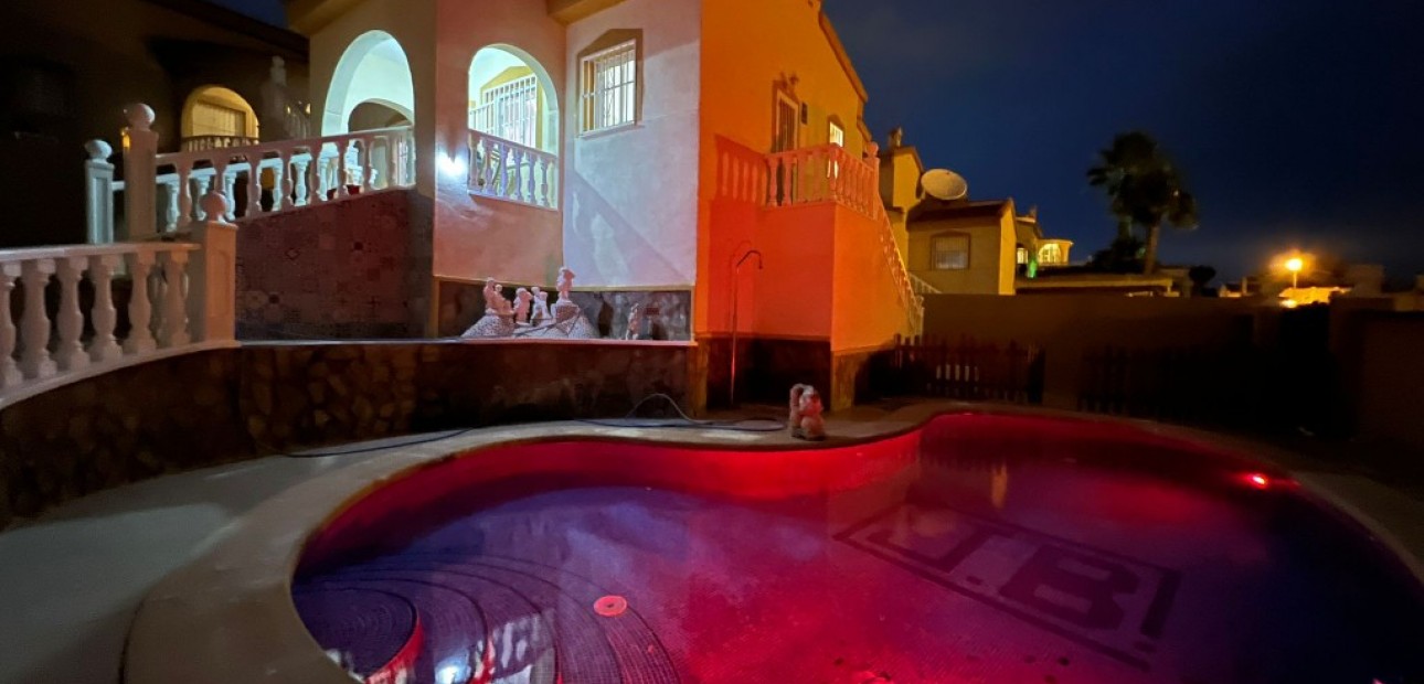 Venta - Villa -
Ciudad Quesada