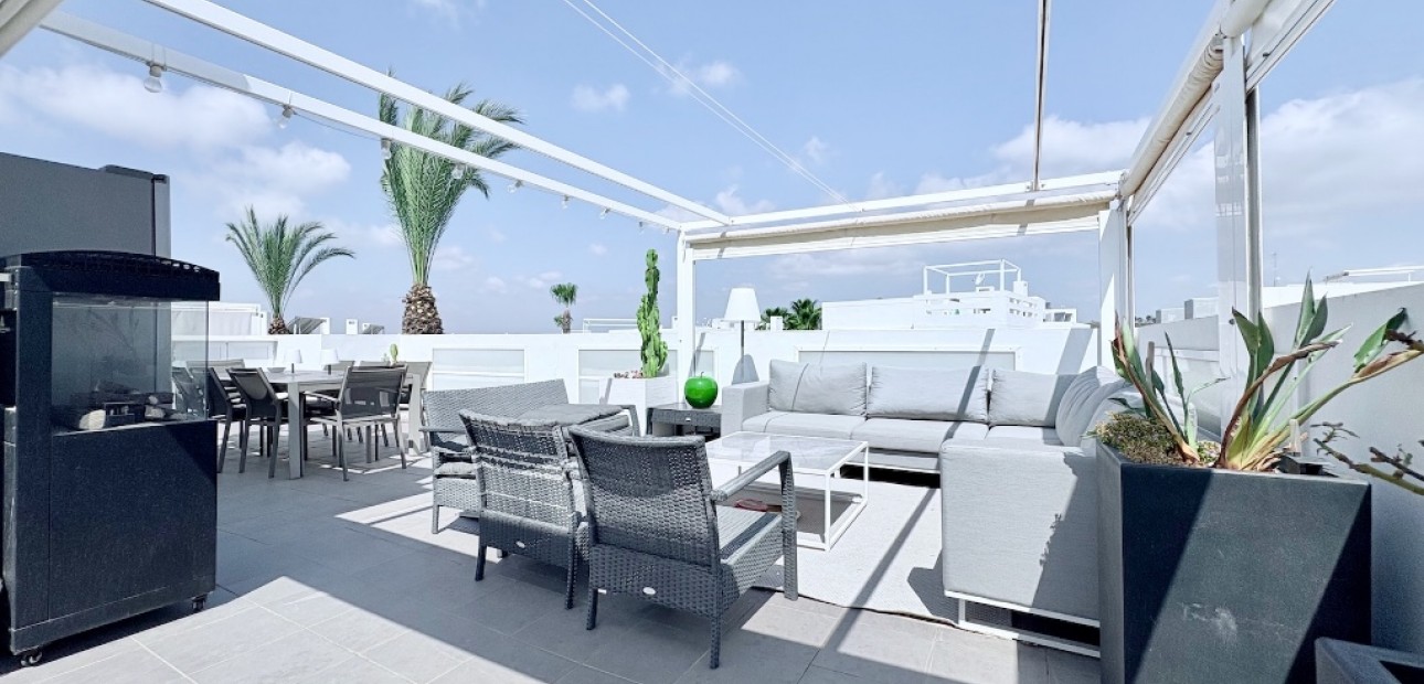 Venta - Duplex apartment -
Las Ramblas