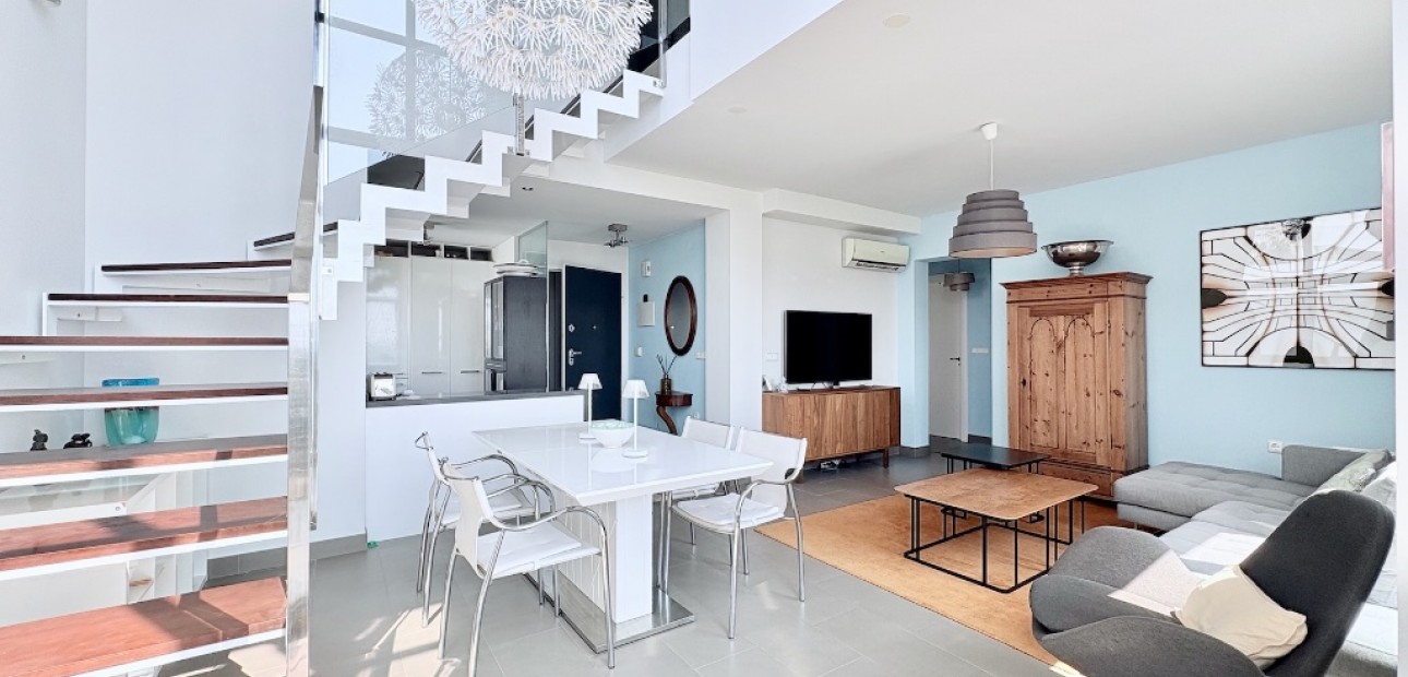 Venta - Duplex apartment -
Las Ramblas