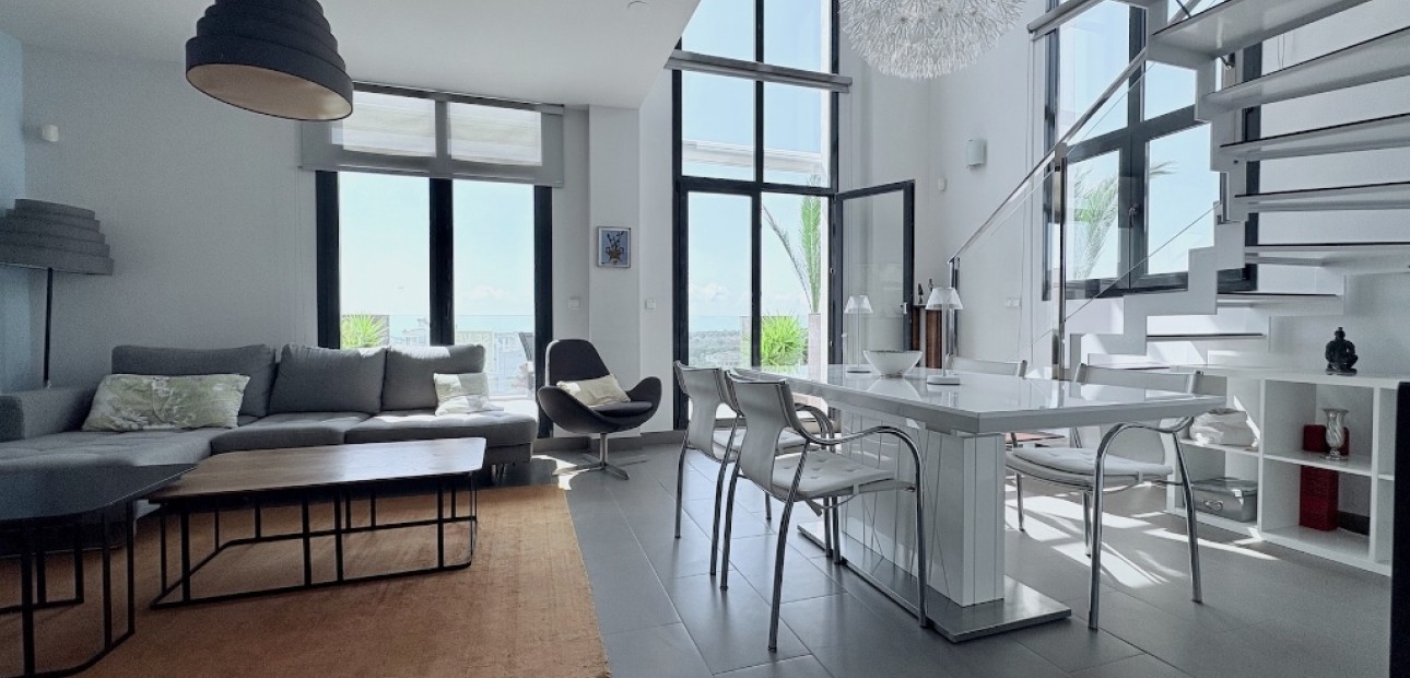 Venta - Duplex apartment -
Las Ramblas