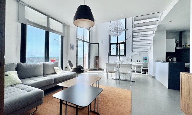 Venta - Duplex apartment -
Las Ramblas