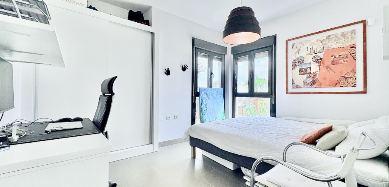 Venta - Duplex apartment -
Las Ramblas