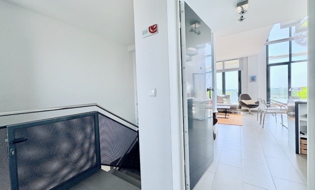 Venta - Duplex apartment -
Las Ramblas