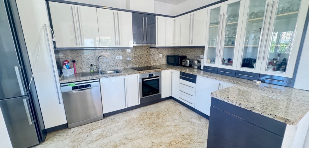 Sale - Villa -
Las Ramblas