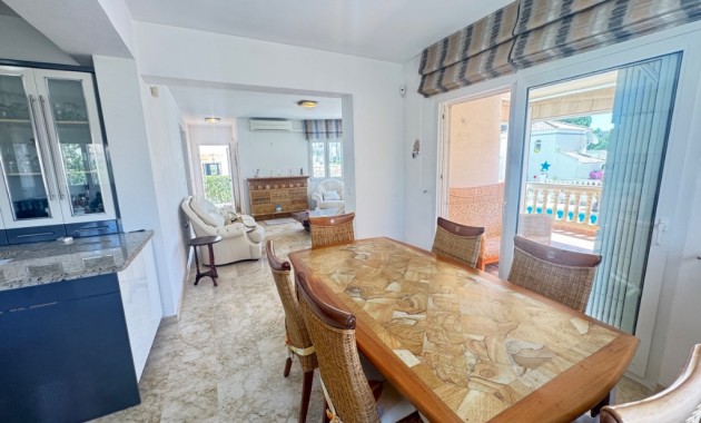 Sale - Villa -
Las Ramblas