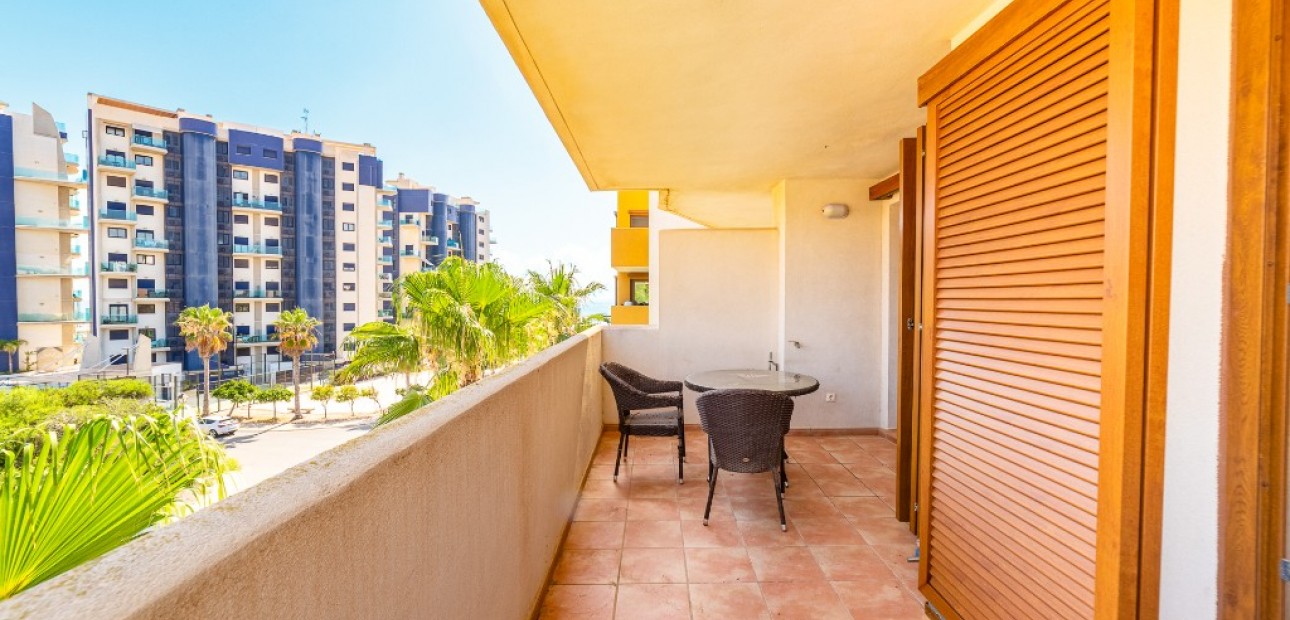Herverkoop - Appartement / flat -
Punta Prima