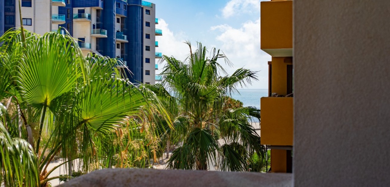 Herverkoop - Appartement / flat -
Punta Prima